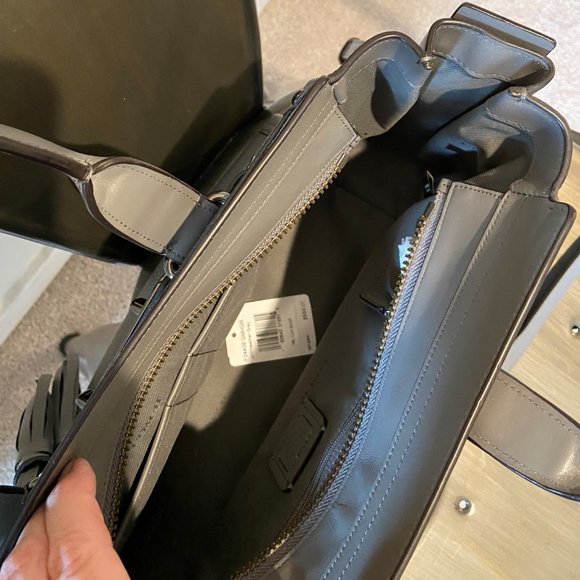 Coach Swagger Carryall- Gray! - Picture 4 of 4